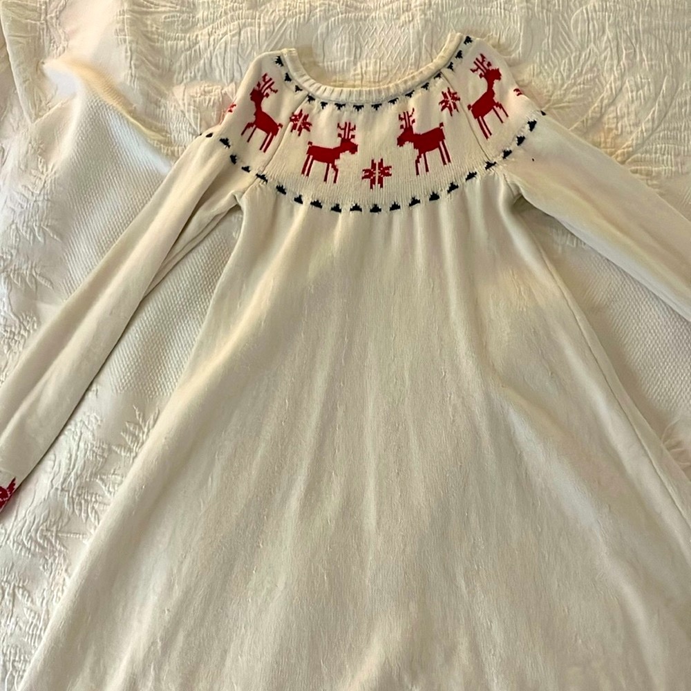 Adorable 10 reindeer dress.  Sweater. Cream color. Christmas Hanna Andersson.